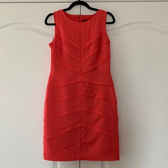 EUC Adrianna Pappel - Picture 1 of 11